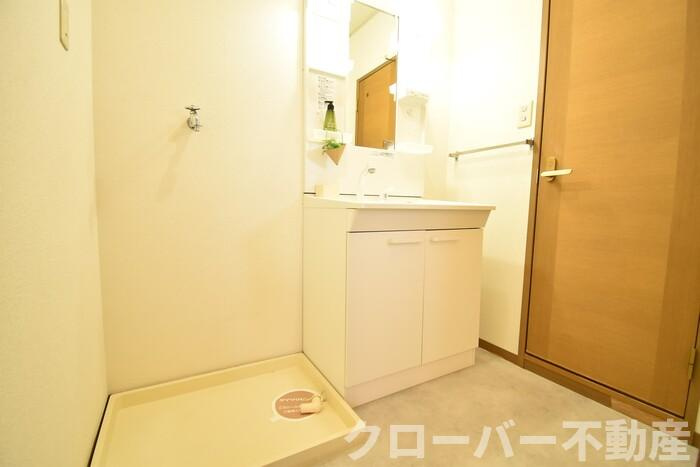 ドミール タキグチの洗面所|洗髪洗面化粧台・室内洗濯機置場