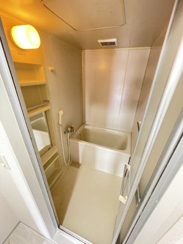 フォレスターⅡの浴室