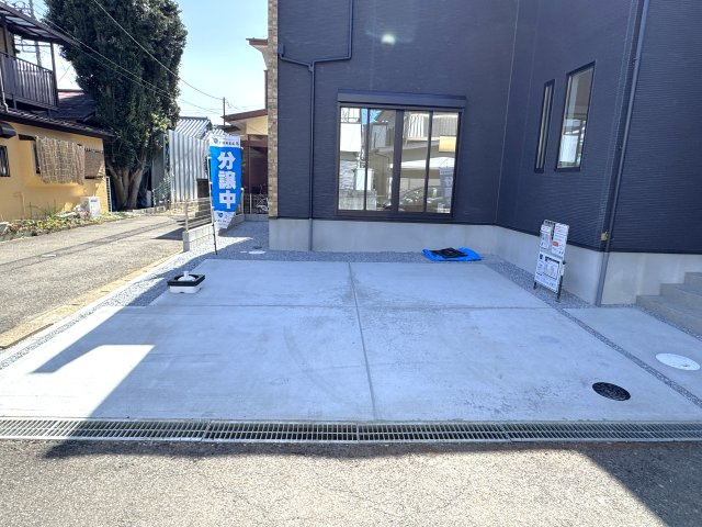 流山市東深井新築戸建【西深井小学校：9分】の駐車場|駐車スペース・並列2台駐車可