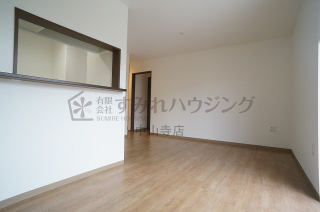 東野戸建賃貸（２丁目）の居間・リビング