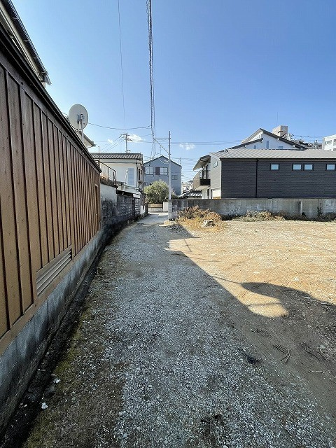 赤石町　土地の前面道路含む現地写真|私道部分。セットバック済みです。