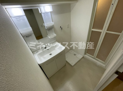 【独立洗面台】 | Ko Olina Yanagimaru | 同タイプのお部屋の写真。現況を優先します。