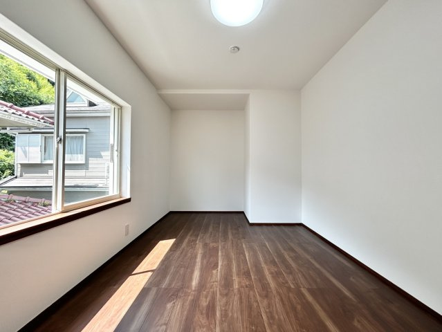 高知市福井町　中古戸建ての洋室