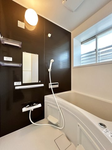 高知市福井町　中古戸建ての浴室