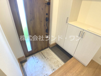 【玄関】 | 入間市扇台6丁目　全1棟