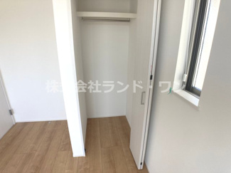 【収納】 | 入間市扇台6丁目　全1棟 | 洋室　約4.5帖