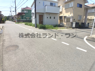 【前面道路含む現地写真】 | 入間市扇台6丁目　全1棟