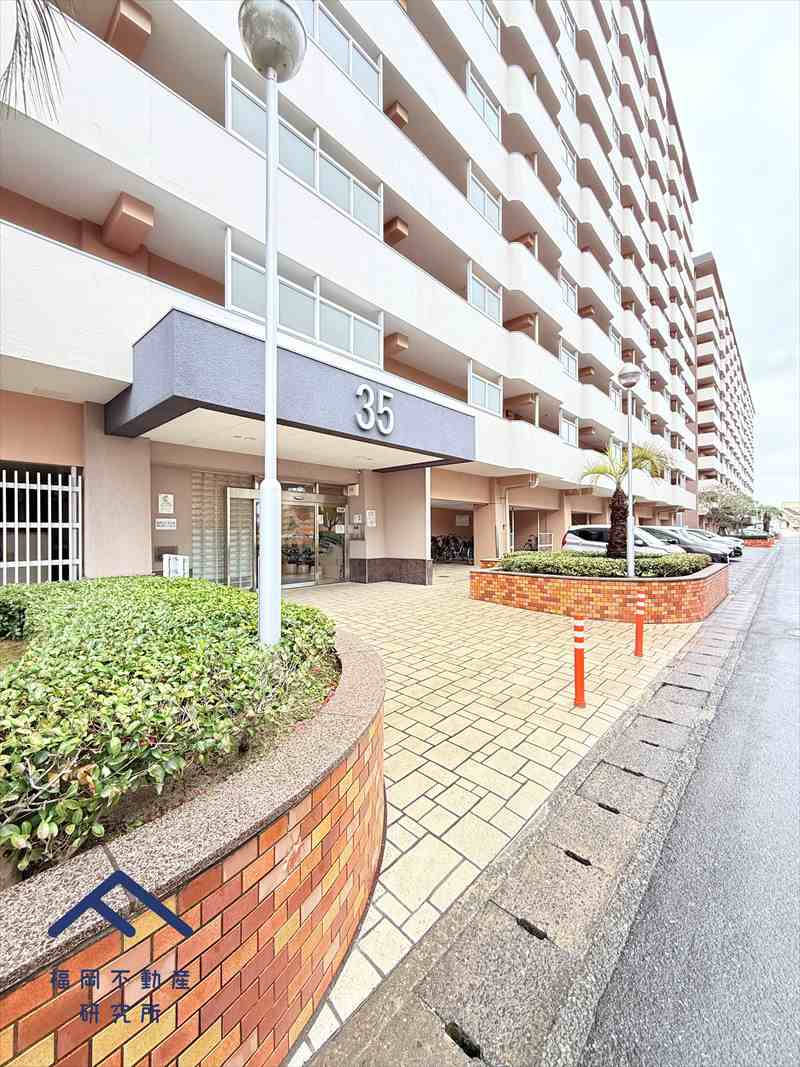 室見団地35棟のエントランス