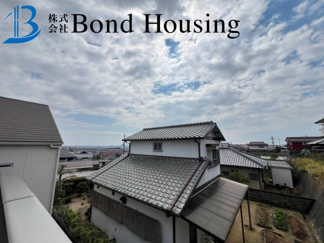 駐車並列２台　LDK18帖　大久保町高丘７丁目　新築戸建の展望