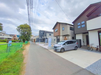 【前面道路含む現地写真】