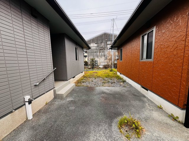 ナーストラヴィ長浜の駐車場