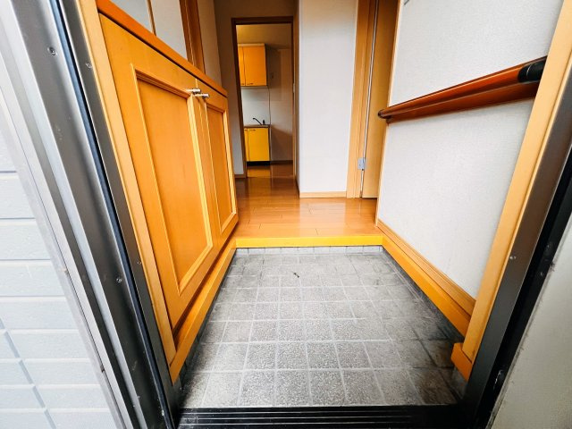 ナーストラヴィ長浜の玄関