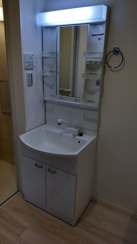 アザーレ・バモス百合ヶ丘の洗面所