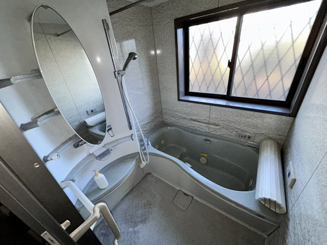福生熊川一戸建の浴室