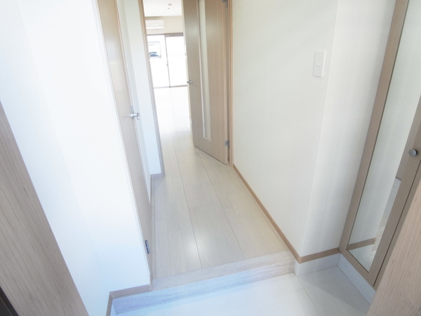 菊池郡菊陽町大字津久礼の賃貸マンションの玄関