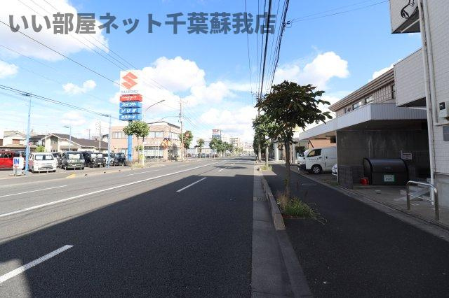 リブリ・ルミックの周辺
