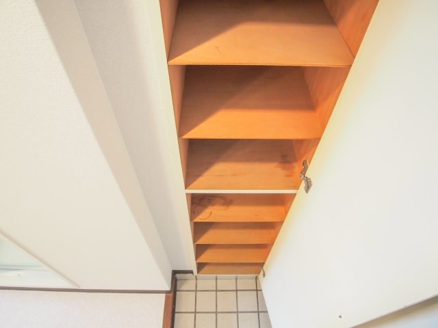 サンシャ2の玄関|シューズBOX