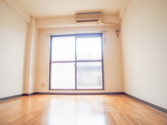 サンシャ2の洋室