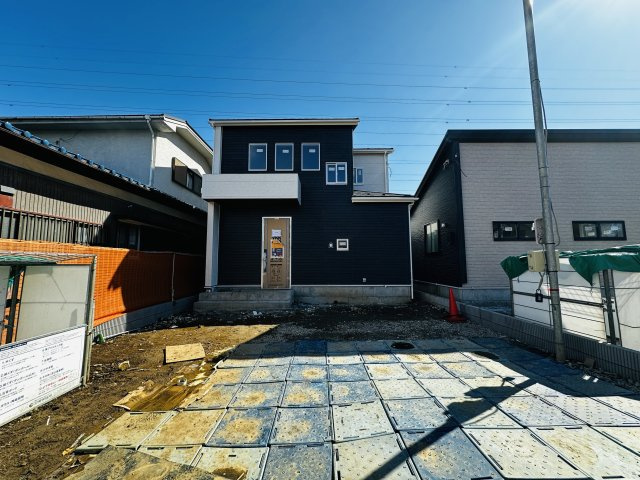 小田原市中村原　1期全2棟　敷地広々新築戸建ての外観