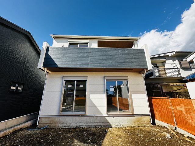 小田原市中村原　1期全2棟　敷地広々新築戸建ての外観