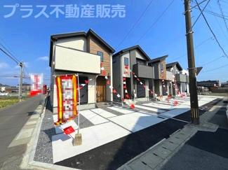 【外観】 | 現地写真。同じ物件を見るなら、プラス不動産販売にお任せ下さい。