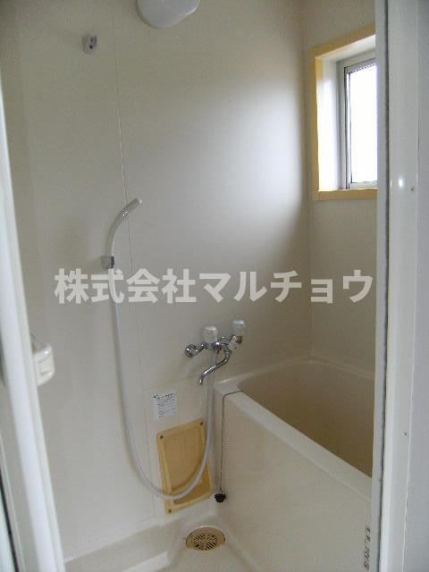 西越ビルの浴室|日々の疲れを癒すお風呂付です