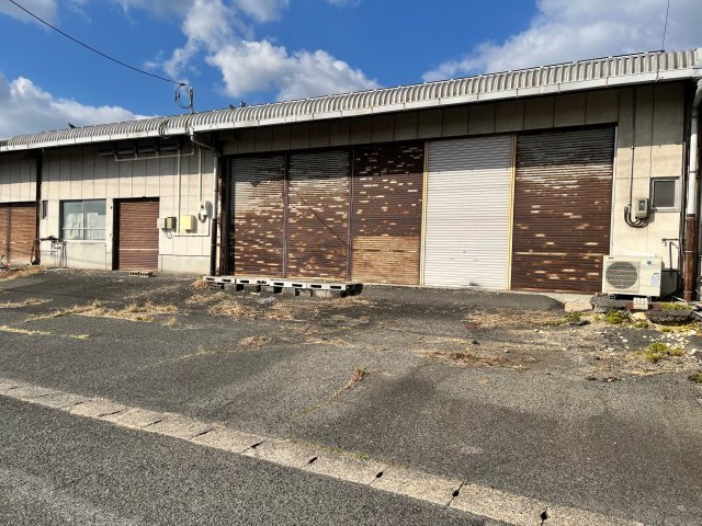 十一番町内海貸倉庫の外観|建物裏側の外観（公道側）