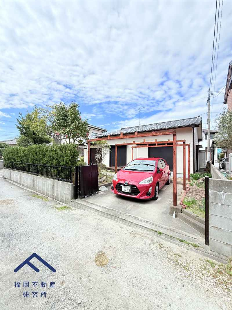 糸島市板持１丁目　戸建ての駐車場