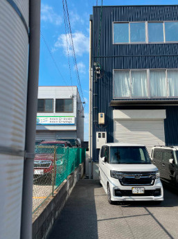 和泉市観音寺町　貸倉庫の駐車場|駐車スペースもあります