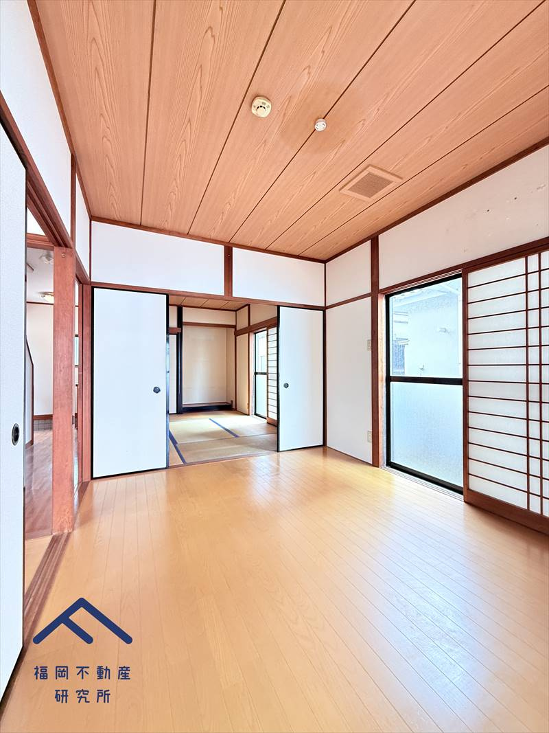 糸島市神在西１丁目 　戸建ての洋室