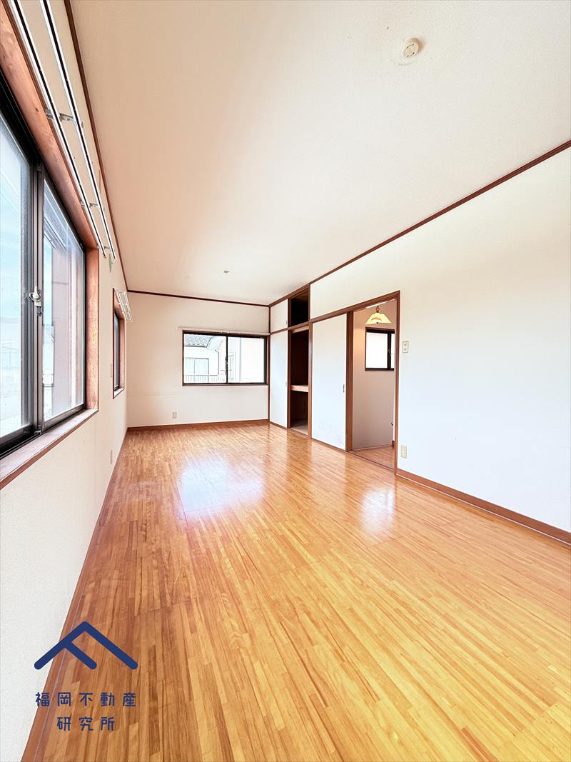 糸島市神在西１丁目 　戸建ての居間・リビング