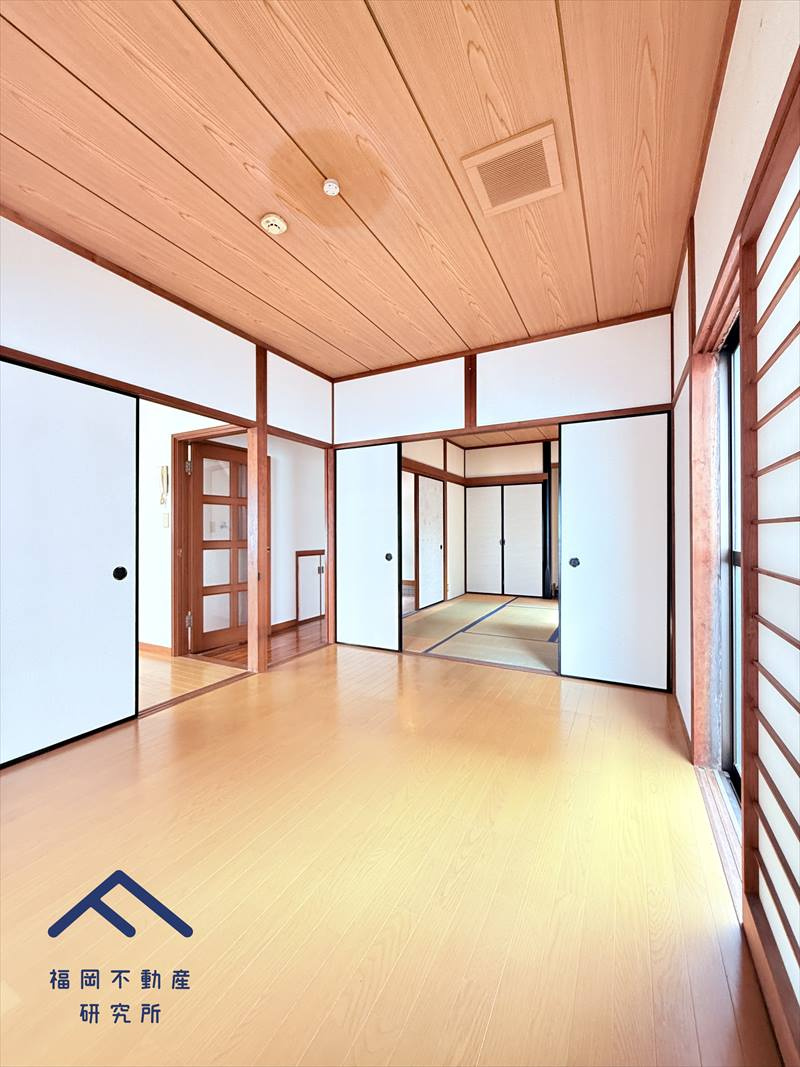 糸島市神在西１丁目 　戸建ての洋室