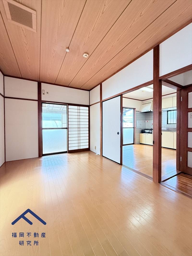 糸島市神在西１丁目 　戸建ての洋室