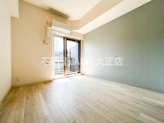 プレサンス大国町アドロッソの洋室