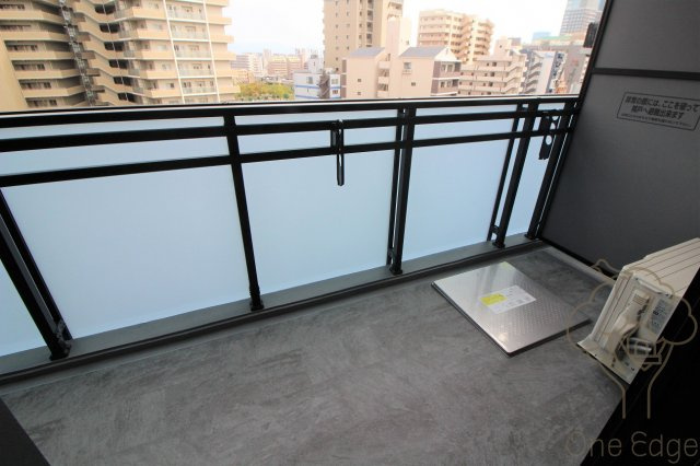 S-RESIDENCE天満Gracisのバルコニー