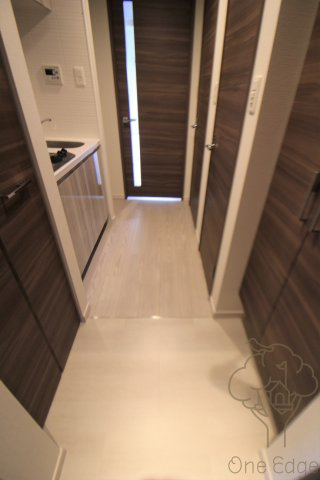 S-RESIDENCE天満Gracisの玄関