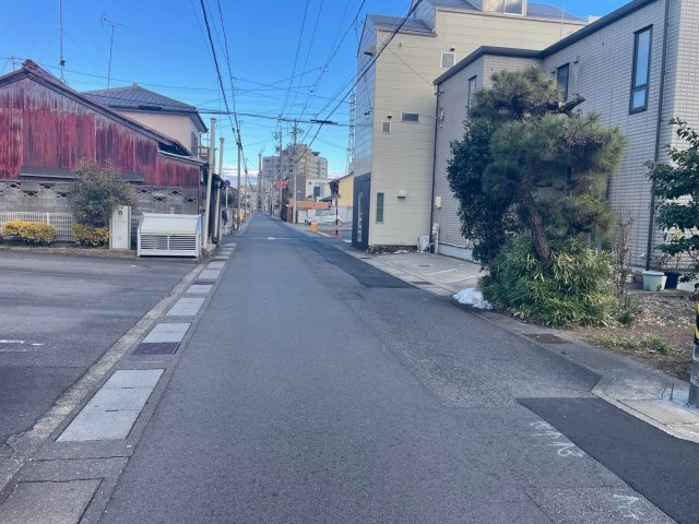土地　香取町3丁目の前面道路含む現地写真