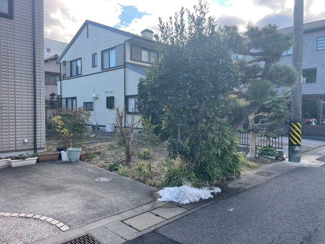 土地　香取町3丁目の周辺