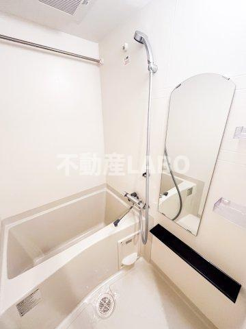 プレサンス難波フィールドの浴室