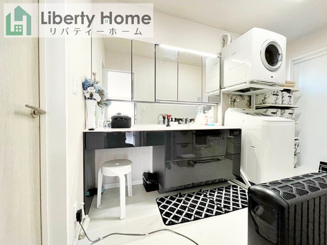 土浦市板谷1丁目　中古戸建の独立洗面台