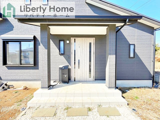 土浦市板谷1丁目　中古戸建のエントランス