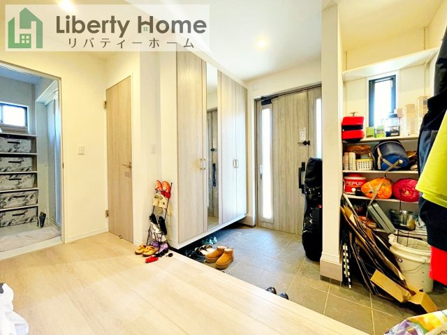 土浦市板谷1丁目　中古戸建の玄関