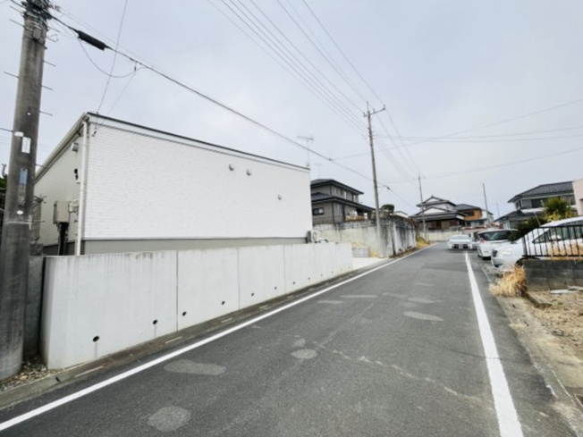 【前面道路含む現地写真】 | 熊谷市船木台　中古戸建