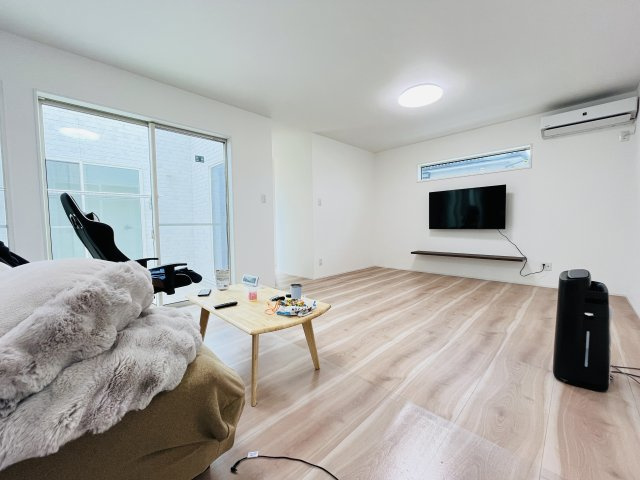 【居間・リビング】 | 熊谷市船木台　中古戸建