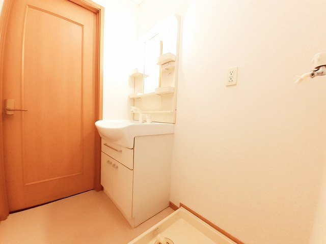 ラフレシールウエストの洗面所