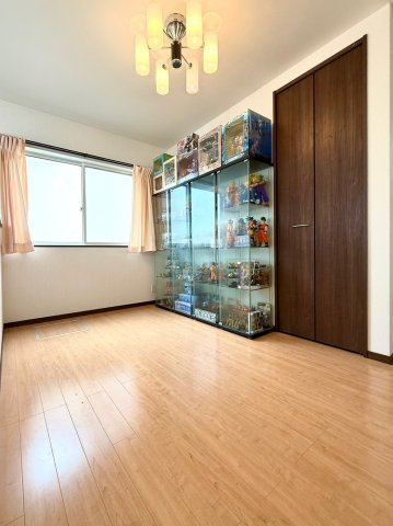 山荘町　戸建の内装