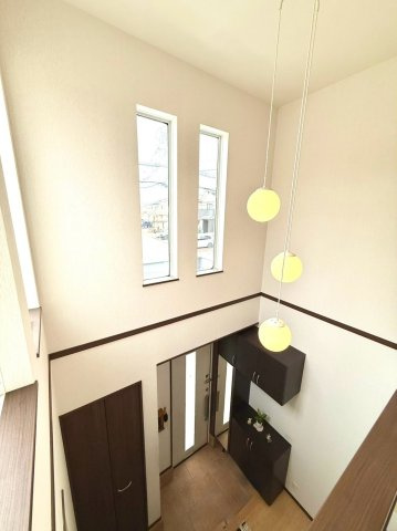 山荘町　戸建の玄関