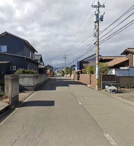 福井市光陽1丁目　角地の前面道路含む現地写真