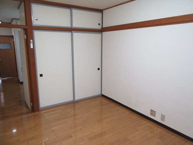 コーポあこやの洋室