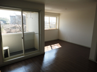 【居間・リビング】 | ブレス・コート | 使いやすい居間です